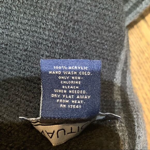 Nautica Black and Gray 100% Acrylic Scarf with Fringe 10X68” with 3” Fringe - Picture 4 of 4